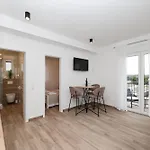 Appartement Duo Soles - With Private Parking Near Zadar