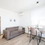 Duo Soles - With Private Parking Near Zadar Apartment *