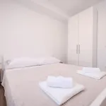 Duo Soles - With Private Parking Near Zadar *