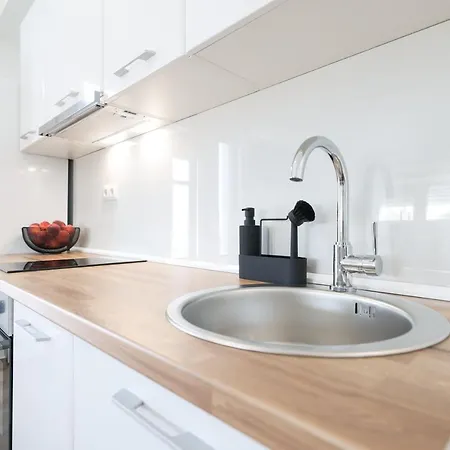 Duo Soles - With Private Parking Near Zadar *