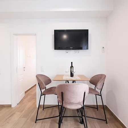 Duo Soles - With Private Parking Near Zadar Appartamento *