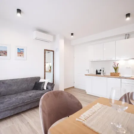 Duo Soles - With Private Parking Near Zadar *