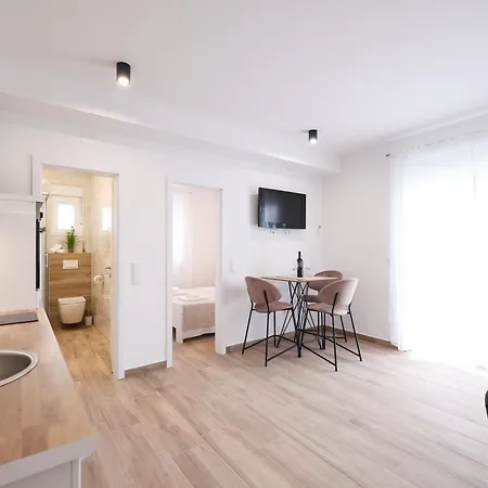 Duo Soles - With Private Parking Near Zadar