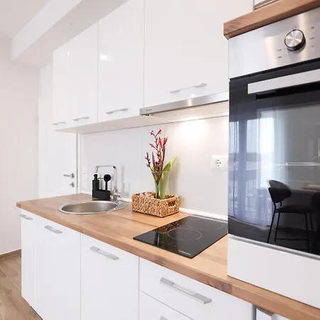 Appartamento Duo Soles - With Private Parking Near Zadar Murvica (Policnik)