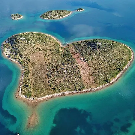 Duo Soles - With Private Parking Near Zadar