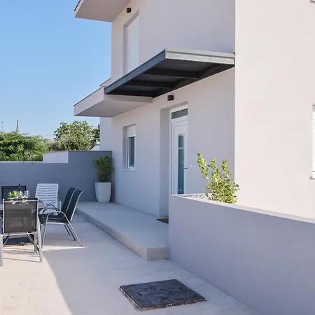 Appartement Duo Soles - With Private Parking Near Zadar
