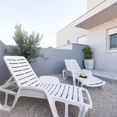 Duo Soles - With Private Parking Near Zadar Murvica (Policnik)